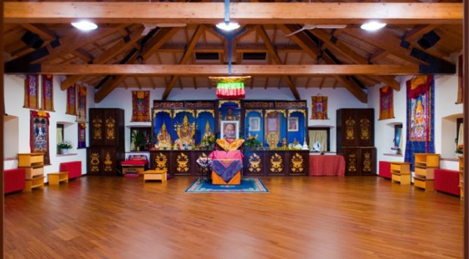 La spiritualità buddhista nel cuore della Toscana: l’Istituto Lama Tzong Khapa di Pomaia